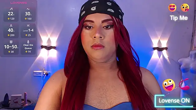 Snapshot of Emili_Roux chatting on November 18, 2025, 12:19 pm Emili Roux online show from November 18, 2025, 12:19 pm