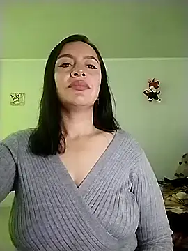 Snapshot of hailey85 chatting on November 19, 2025, 5:24 pm hailey85 online show from November 19, 2025, 5:24 pm