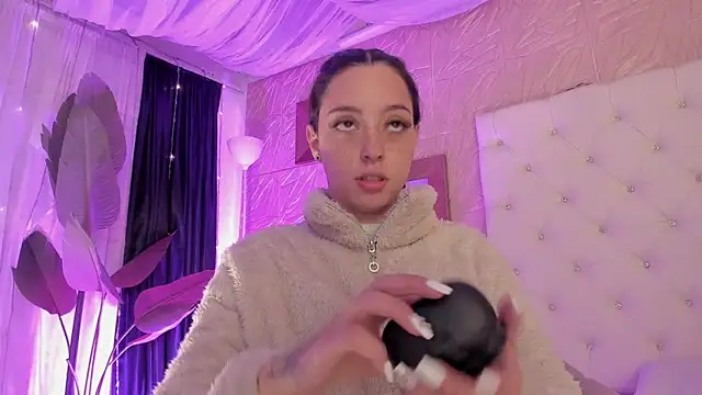 sadashi moon  online show from March 22, 2025, 2:59 am