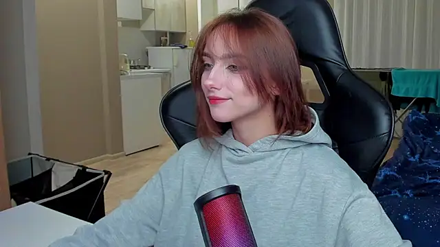 SilverDream online show from October 2, 2025, 10:02 pm