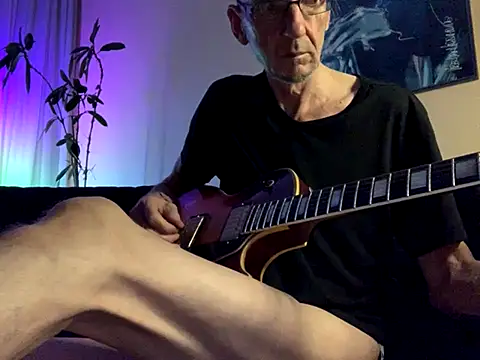 Bula94193 online show from October 17, 2025, 7:59 pm