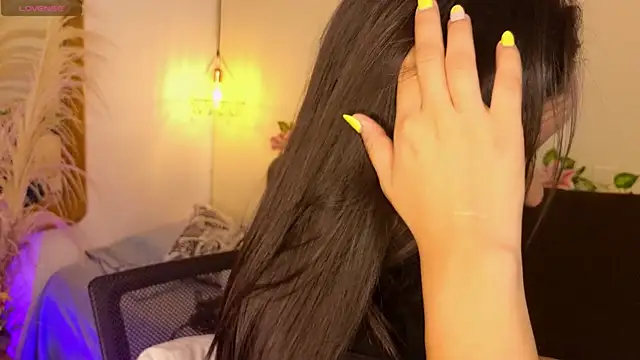 Hannah williams1 online show from September 17, 2025, 9:39 pm