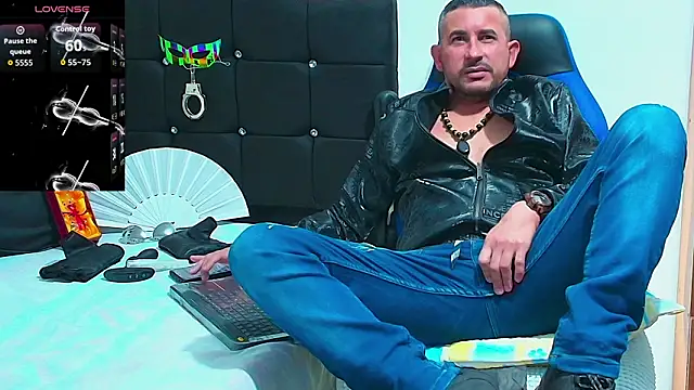 Yeol King online show from March 3, 2026, 6:59 pm