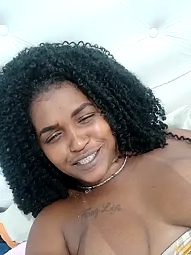 Snapshot of annybarros21 chatting on February 2, 2026, 5:12 pm annybarros21 online show from February 2, 2026, 5:12 pm