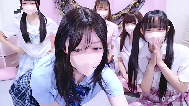 Snapshot of Yurie_ chatting on November 2, 2025, 1:16 pm Yurie online show from November 2, 2025, 1:16 pm