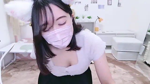 Snapshot of Yurie_ chatting on February 22, 2025, 11:13 am Yurie online show from February 22, 2025, 11:13 am