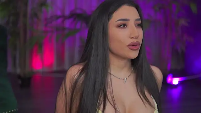 GinaValentinna online show from October 25, 2025, 7:03 pm