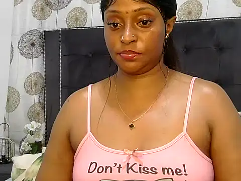 Snapshot of 922Ocean chatting on November 19, 2025, 7:14 pm 922Ocean online show from November 19, 2025, 7:14 pm