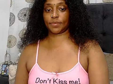 Snapshot of 922Ocean chatting on September 21, 2025, 10:48 pm 922Ocean online show from September 21, 2025, 10:48 pm