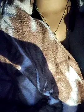 Snapshot of lovelyruhi chatting on December 27, 2024, 7:35 pm lovelyruhi online show from December 27, 2024, 7:35 pm