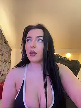KeiraDark online show from May 10, 2026, 4:05 am