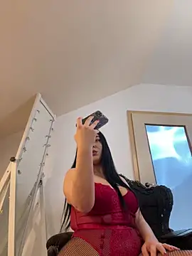 Snapshot of KeiraDark chatting on February 11, 2026, 5:07 am KeiraDark online show from February 11, 2026, 5:07 am