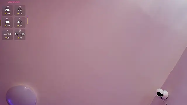 Carlasxdreams online show from June 7, 2026, 3:17 pm