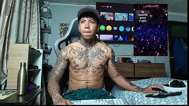 Snapshot of Nickhot0609 chatting on January 12, 2026, 4:08 am Nickhot0609 online show from January 12, 2026, 4:08 am