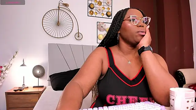 Makena gh online show from September 24, 2025, 3:35 am