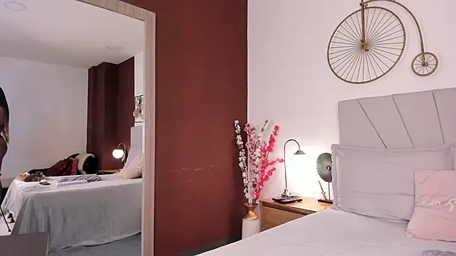 Makena gh online show from October 22, 2025, 4:23 am