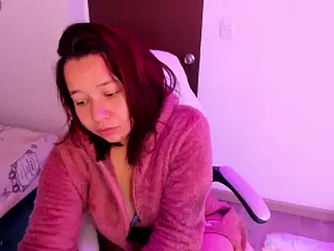 Jhiinny Brownn online show from March 13, 2025, 12:13 pm