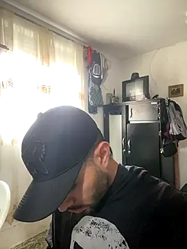 Snapshot of Jestebanano chatting on November 28, 2025, 3:01 pm Jestebanano online show from November 28, 2025, 3:01 pm