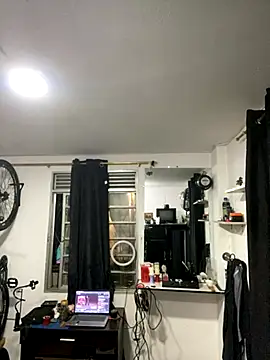 Snapshot of Jestebanano chatting on December 5, 2025, 4:00 am Jestebanano online show from December 5, 2025, 4:00 am