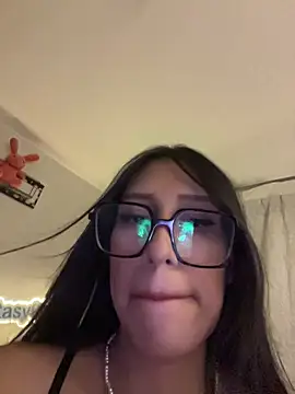 Snapshot of AleFantasy0001 chatting on March 17, 2026, 4:04 am AleFantasy0001 online show from March 17, 2026, 4:04 am