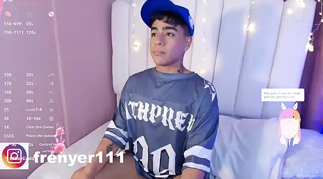 kiing azahell online show from February 11, 2025, 4:44 am