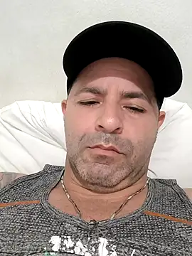 Marciogrei online show from November 26, 2025, 9:37 pm