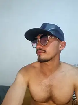Snapshot of coqueto1210 chatting on September 23, 2025, 6:26 pm coqueto1210 online show from September 23, 2025, 6:26 pm