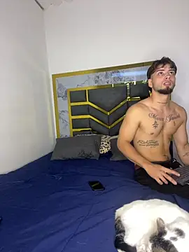 MattDevon online show from September 25, 2025, 11:33 pm