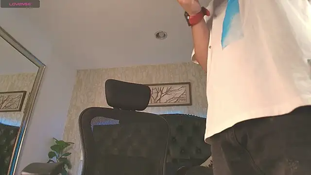 MattDevon online show from February 8, 2026, 1:36 am