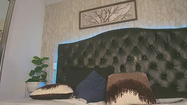 MattDevon online show from February 15, 2026, 7:51 am