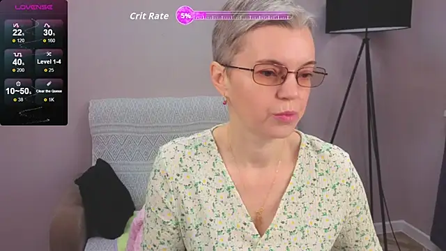 Snapshot of Cutie_Erikaa1 chatting on December 21, 2025, 2:24 am Cutie Erikaa1 online show from December 21, 2025, 2:24 am