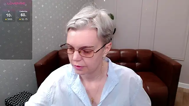 Snapshot of Cutie_Erikaa1 chatting on April 12, 2026, 2:26 am Cutie Erikaa1 online show from April 12, 2026, 2:26 am
