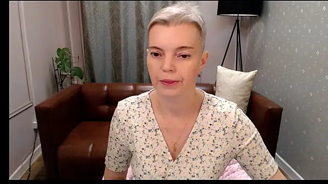 Cutie Erikaa1 online show from November 9, 2025, 9:35 am