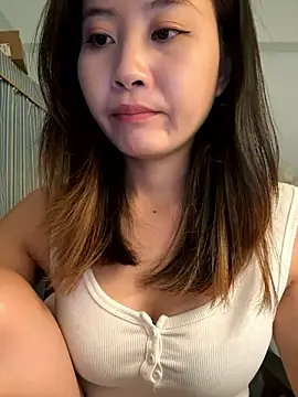 cwonchyn online show from December 5, 2024, 9:44 am