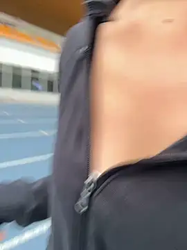 cwonchyn online show from January 4, 2025, 9:10 am