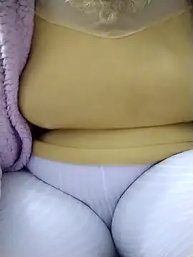 Snapshot of nadageorge chatting on March 13, 2025, 1:21 am nadageorge online show from March 13, 2025, 1:21 am