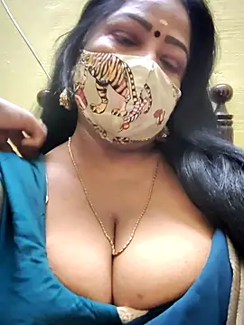 Snapshot of maniisha chatting on October 10, 2025, 7:47 pm maniisha online show from October 10, 2025, 7:47 pm