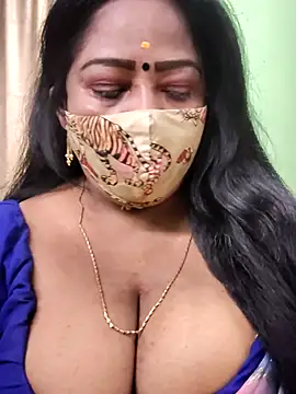 Snapshot of maniisha chatting on October 19, 2025, 7:49 pm maniisha online show from October 19, 2025, 7:49 pm