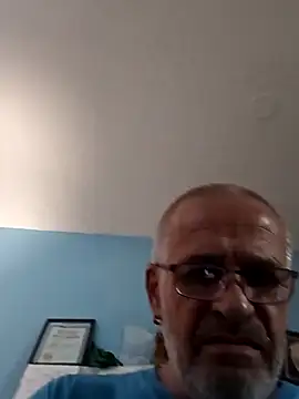 geilerschwanz64 online show from February 12, 2025, 2:03 am