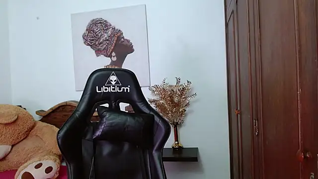 allysonn fox online show from February 19, 2025, 7:16 pm