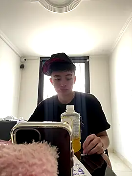 Snapshot of nico_18x chatting on December 22, 2025, 7:03 pm nico 18x online show from December 22, 2025, 7:03 pm