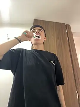 nico 18x online show from September 26, 2025, 8:59 pm