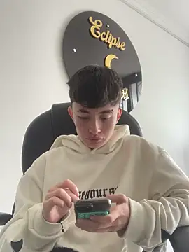 nico 18x online show from December 2, 2025, 5:03 pm