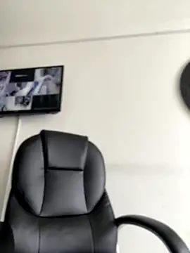 Snapshot of nico_18x chatting on December 21, 2025, 5:36 pm nico 18x online show from December 21, 2025, 5:36 pm