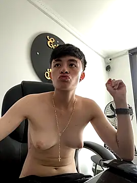 nico 18x online show from November 27, 2025, 7:03 pm