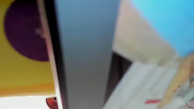 lauraparisi online show from October 29, 2025, 1:54 pm