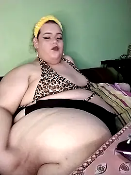 Snapshot of GeovanaLiveHot chatting on December 10, 2024, 6:54 am GeovanaLiveHot online show from December 10, 2024, 6:54 am