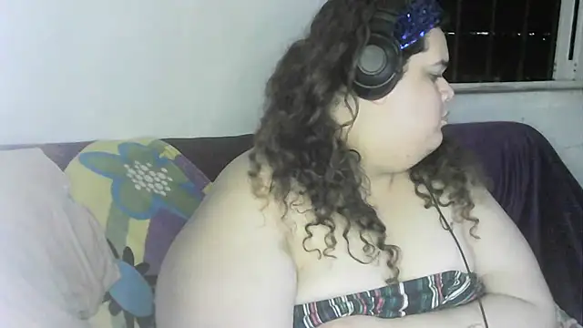 Snapshot of GeovanaLiveHot chatting on February 21, 2025, 6:51 am GeovanaLiveHot online show from February 21, 2025, 6:51 am