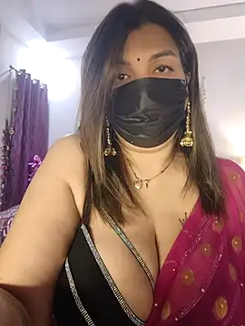 Snapshot of Archi-07 chatting on December 15, 2025, 4:02 pm Archi-07 online show from December 15, 2025, 4:02 pm