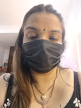 Snapshot of Archi-07 chatting on October 1, 2025, 7:18 pm Archi-07 online show from October 1, 2025, 7:18 pm